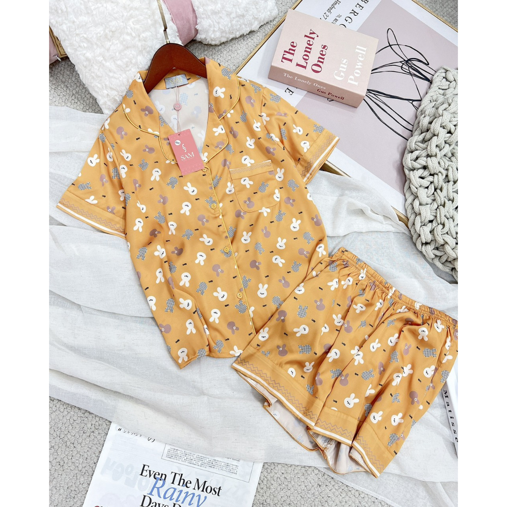 Bộ đồ mặc nhà cao cấp dáng áo cộc quần đùi thoáng mát họa tiết thỏ đáng iu siêu dễ thương chất lụa Luxury mềm mịn