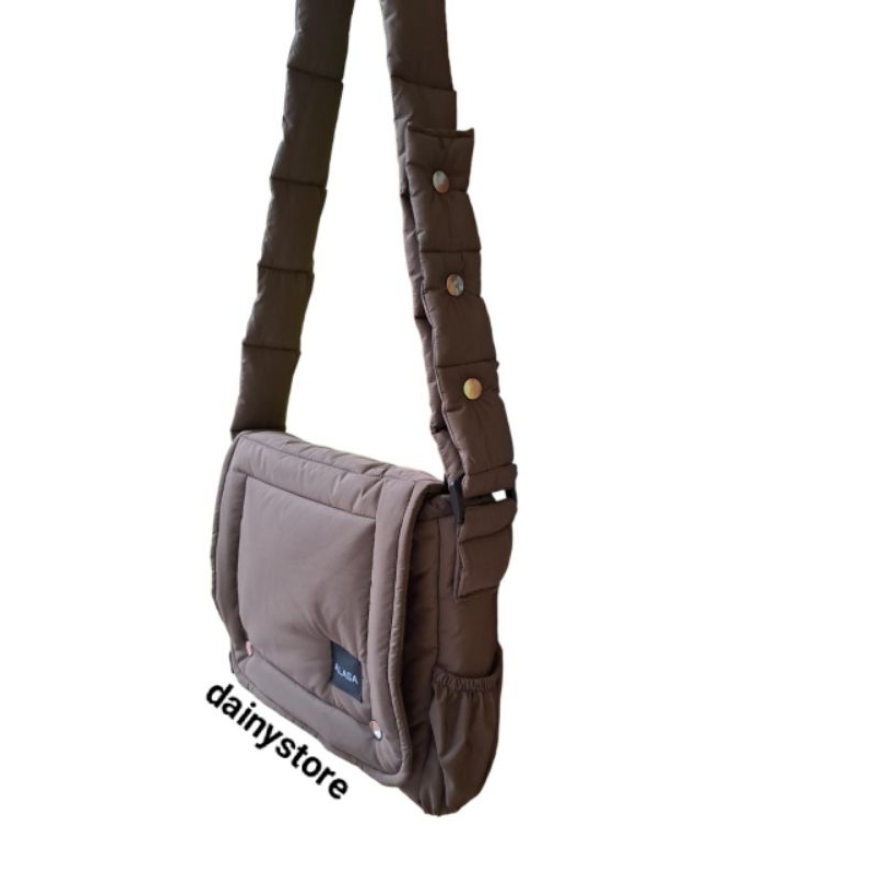 Túi đeo chéo chần bông đi học ,đi chơi, đi làm dainystore NẮP Ô VUÔNG