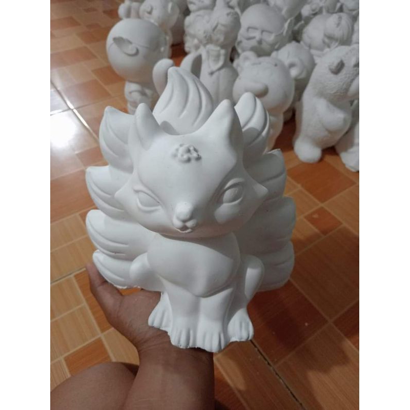 Tượng tô màu thạch cao hồ ly 9 đuôi