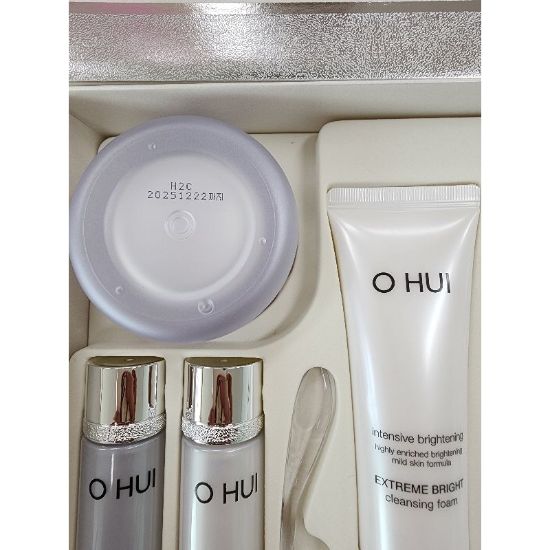 Set Kem Dưỡng Trắng Da Ohui . Ohui Extreme White Cream Speacial Set.