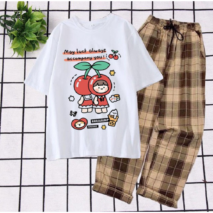 Sét Đồ Nữ Đẹp Mặc Đi Chơi Xinh Cute YEGO Fashion Áo Thun Trắng In Họat Hình 3D Bé Gấu Trúc Kèm Quần Ống Rộng Kẻ Nâu