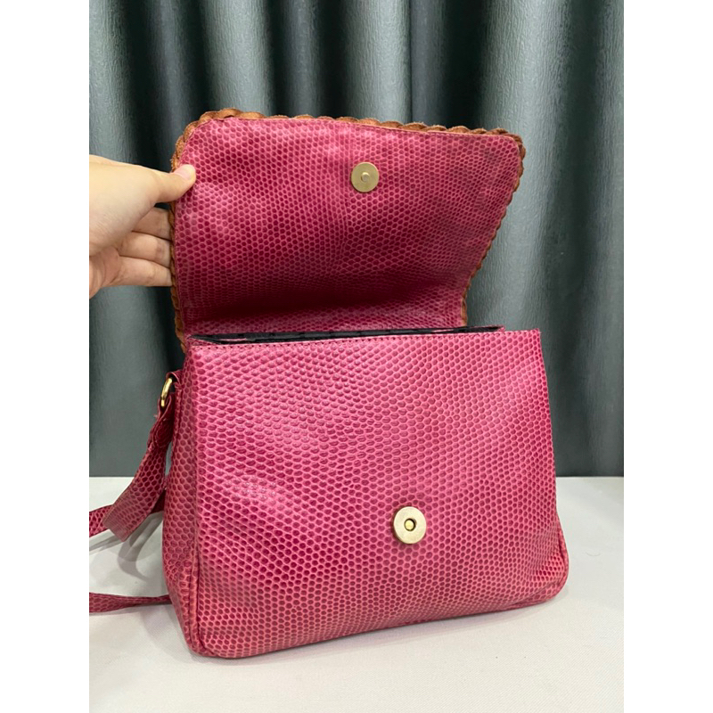 Túi si hiệu GRETA của Ý hồng đan da thật dập vân kì nhông