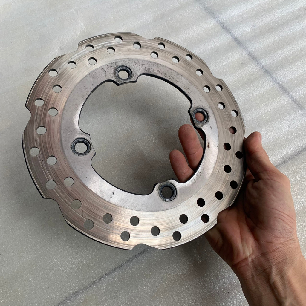 Đĩa thắng sau chính hãng Honda cho Winner X v2 2021  còn rất mới