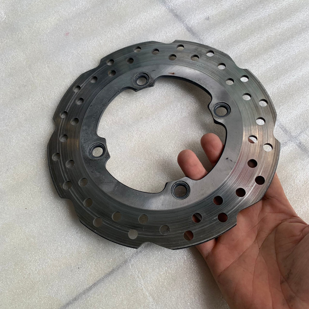 Đĩa thắng sau chính hãng Honda cho Winner X v2 2021  còn rất mới