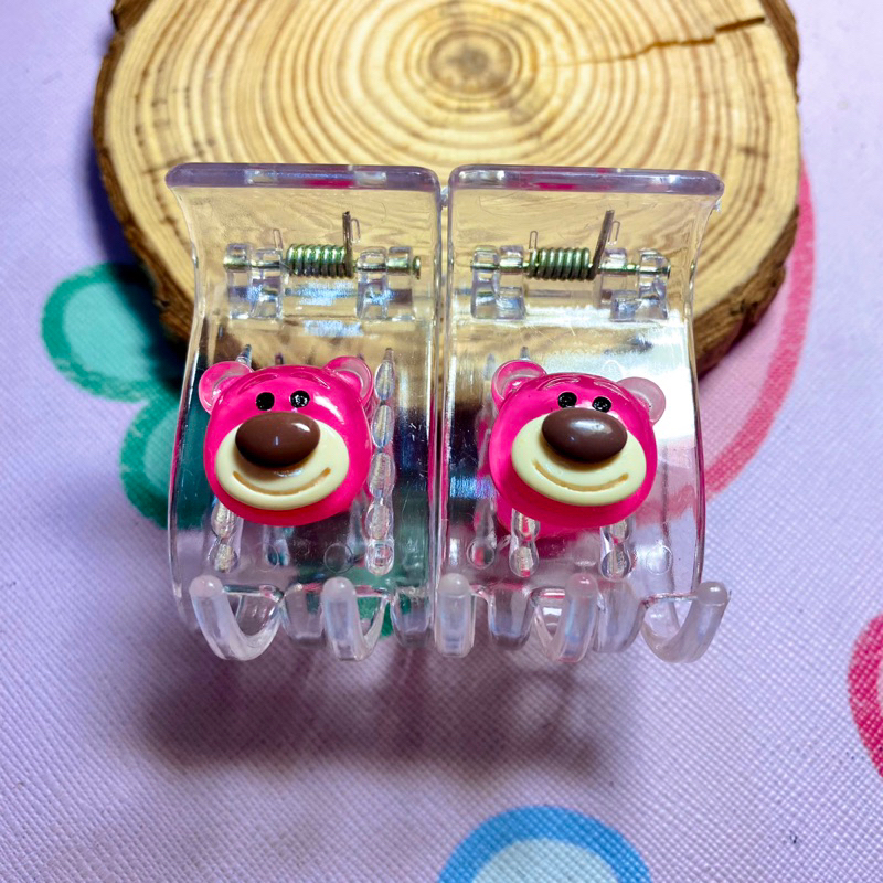 Kẹp Tóc Càng Cua Cao Cấp 5 Răng Charm Gấu Dâu Lotso Hot Trend Siêu Xinh