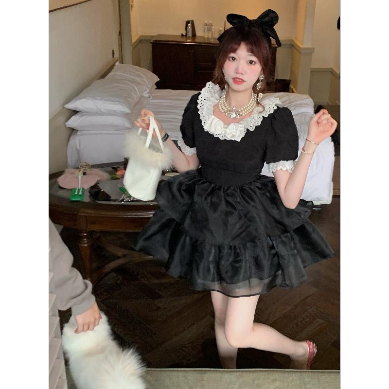 Đầm mini dáng ngắn phối ren kiểu dáng tiểu thư dễ thương màu đen thời trang nữ