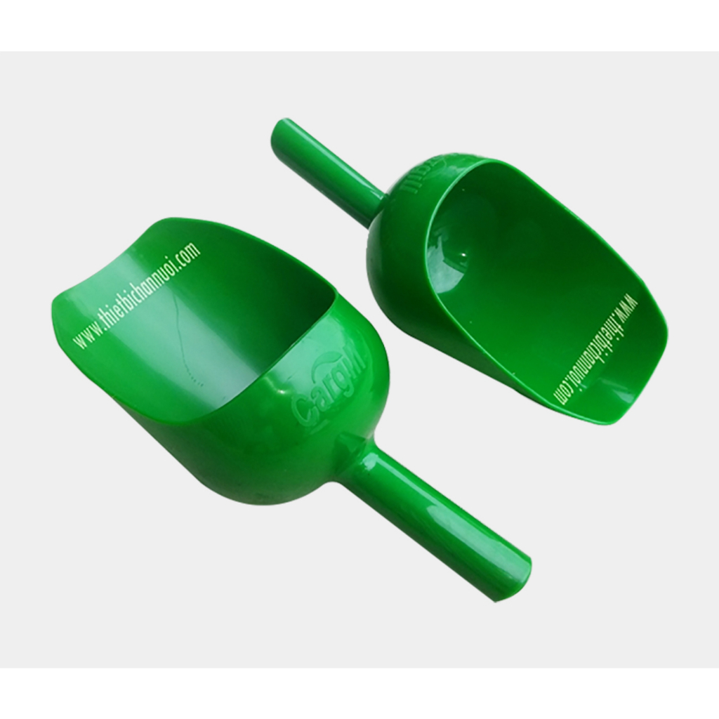 Xúc cám / gáo xúc cám / ca xúc cám / gáo nhựa