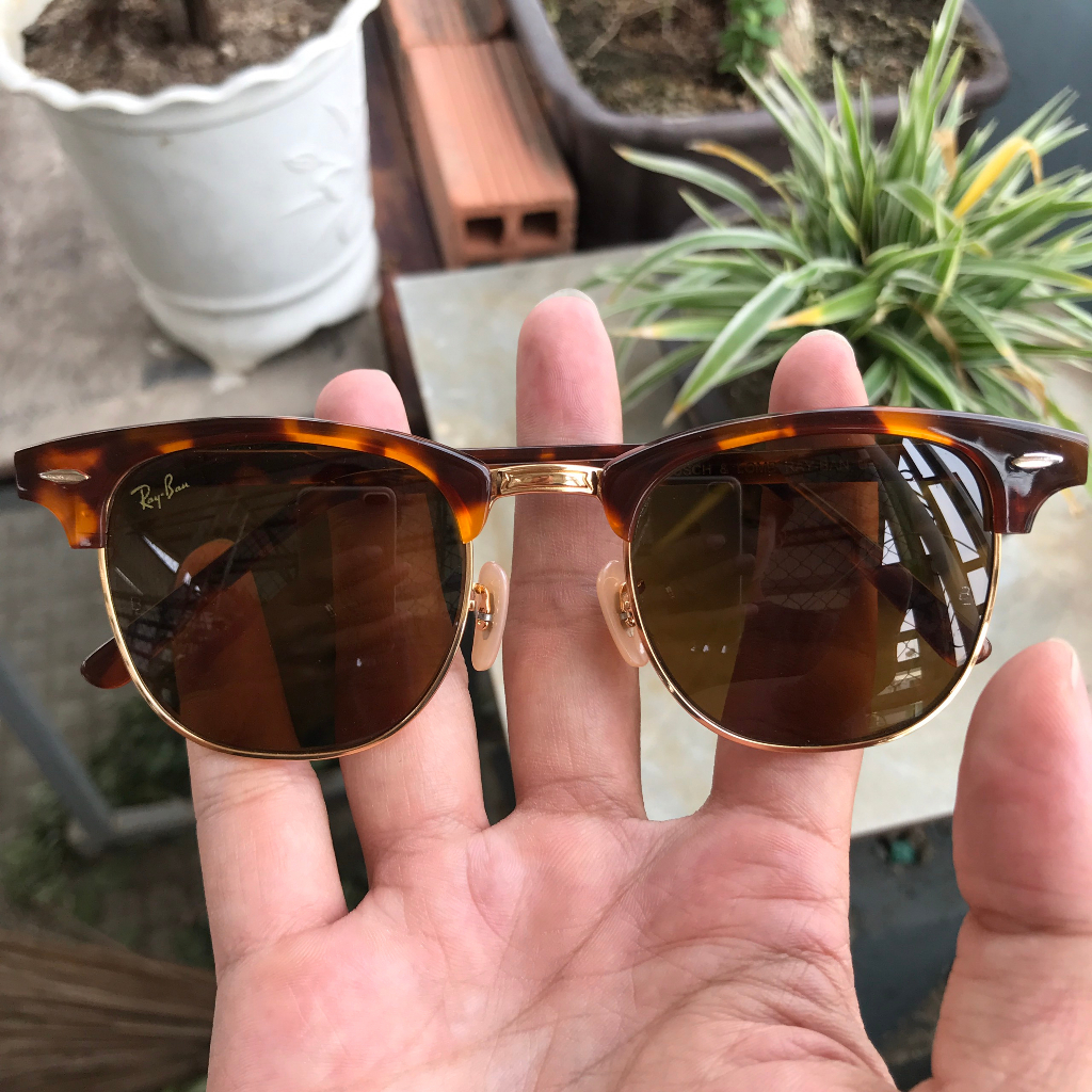 Kính Rayban Clubmaster màu nâu đi được ngày lẫn đêm