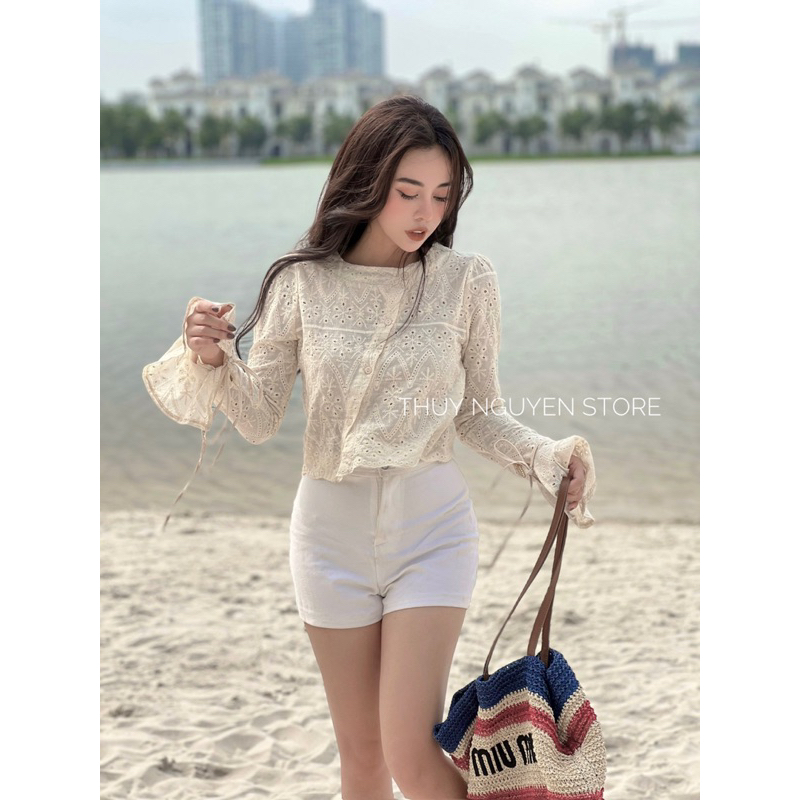 Áo Khoác Ren Tiểu Thư Lửng Mỏng Nhẹ