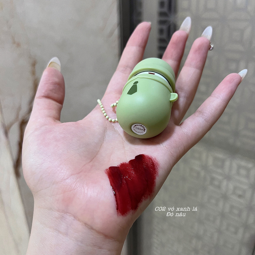 Son móc khoá thỏ VGN dễ thương tạo hiệu ứng mờ lì lâu trôi chính hãng