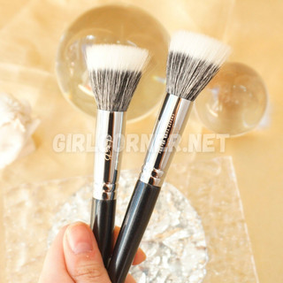 Cọ tán má hồng - phủ phấn feather b 188