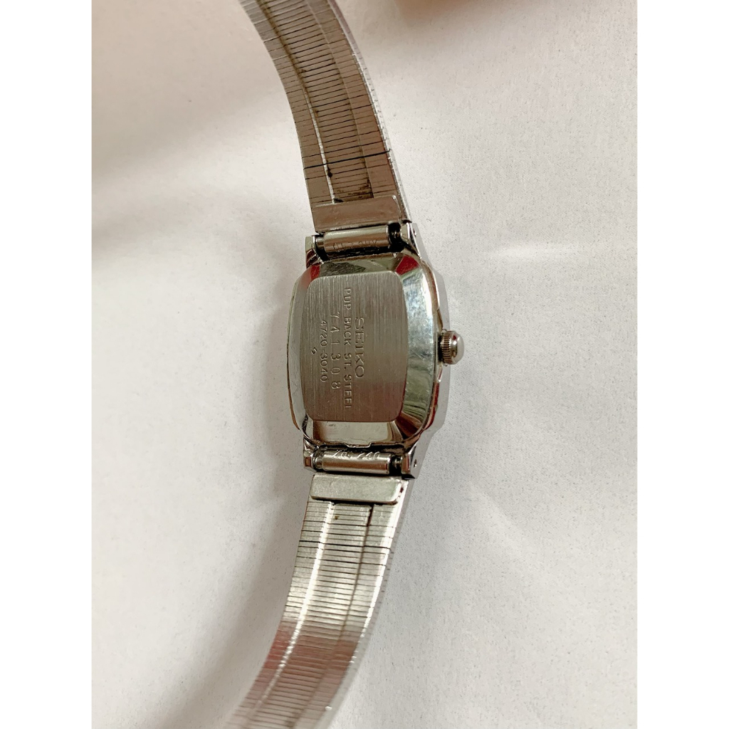 Đồng hồ nữ kiểu lắc tay Seiko 4720-30 chính hãng màu bạc hàng si nguyên bản