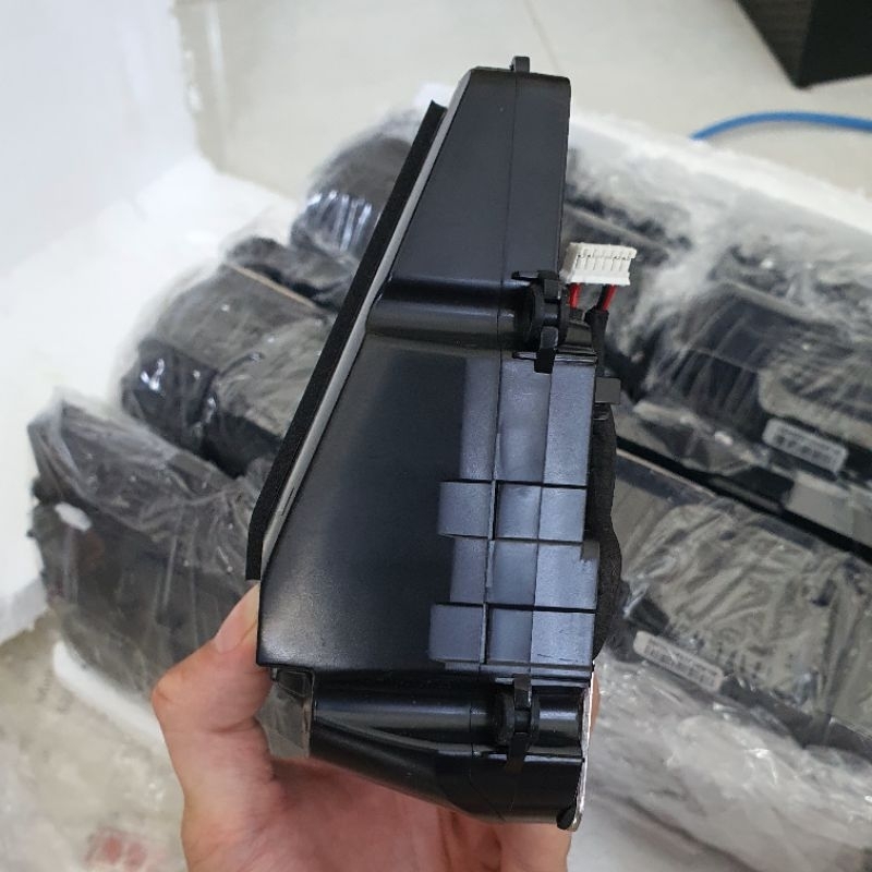 Cụm loa Tmall bass mạnh, gồm 2 loa và 2 cộng hưởng