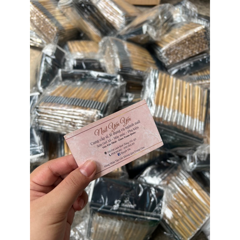 Cọ chùi phen móng