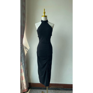 M165 - Viola Dress đầm đen khoét lưng