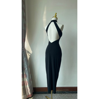 M165 - Viola Dress đầm đen khoét lưng