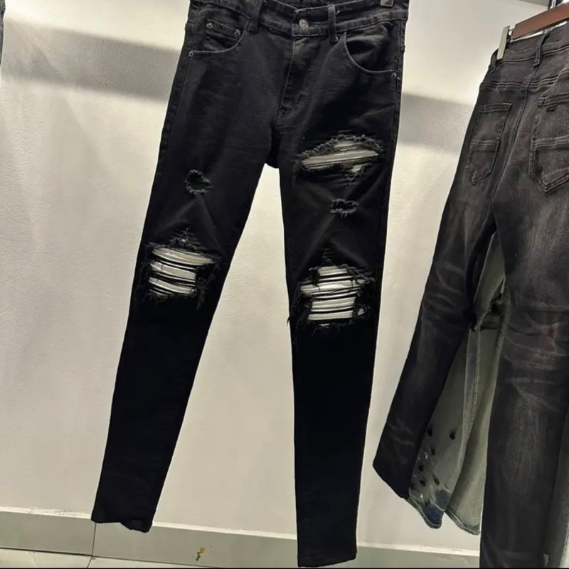 Quần Jean biker vá da trắng 4 cúc