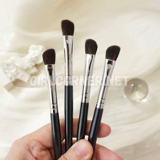 Cọ khối sống mũi - blending hốc mắt Feather B 13
