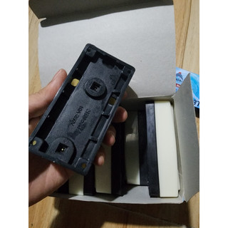 Ổ cắm 3 Hinoki