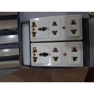 Ổ cắm 3 Hinoki