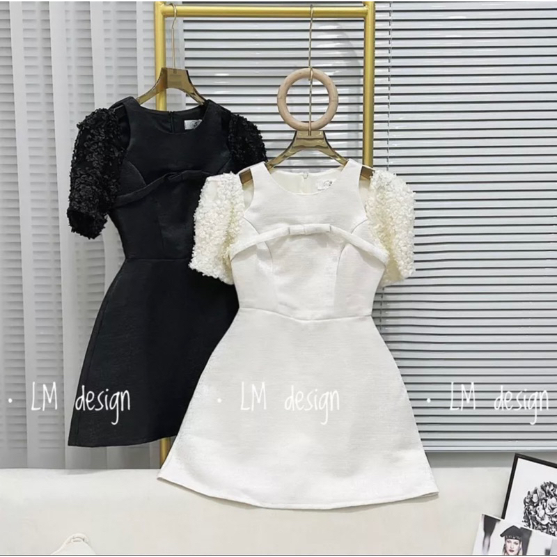 Váy khoét vai tay bồng tiểu thư