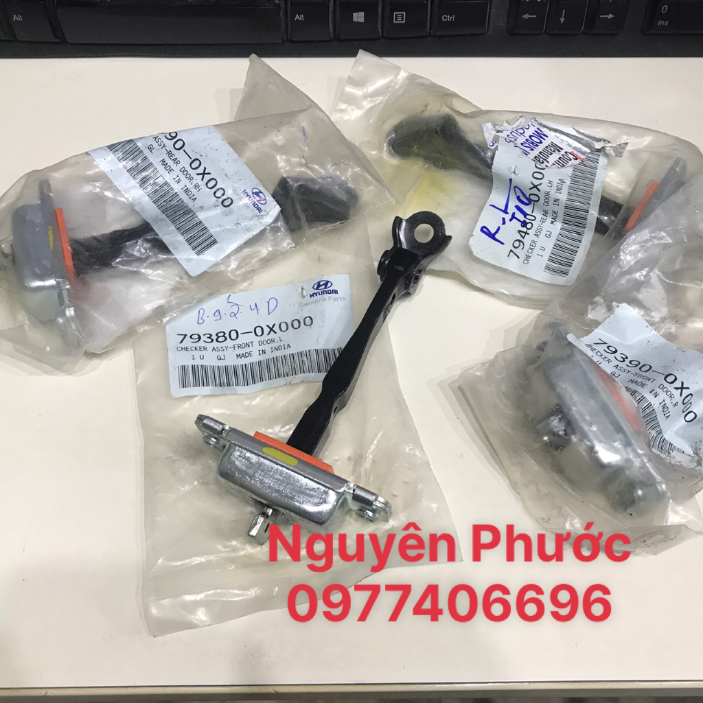 Thanh dẫn hướng / Thanh chốt cửa HYUNDAI I10 2008 - 2013 / Hàng xịn chính hãng