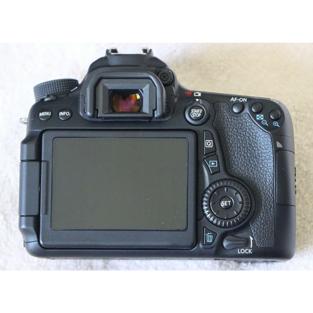 Máy ảnh Canon 70D - Tường Duy