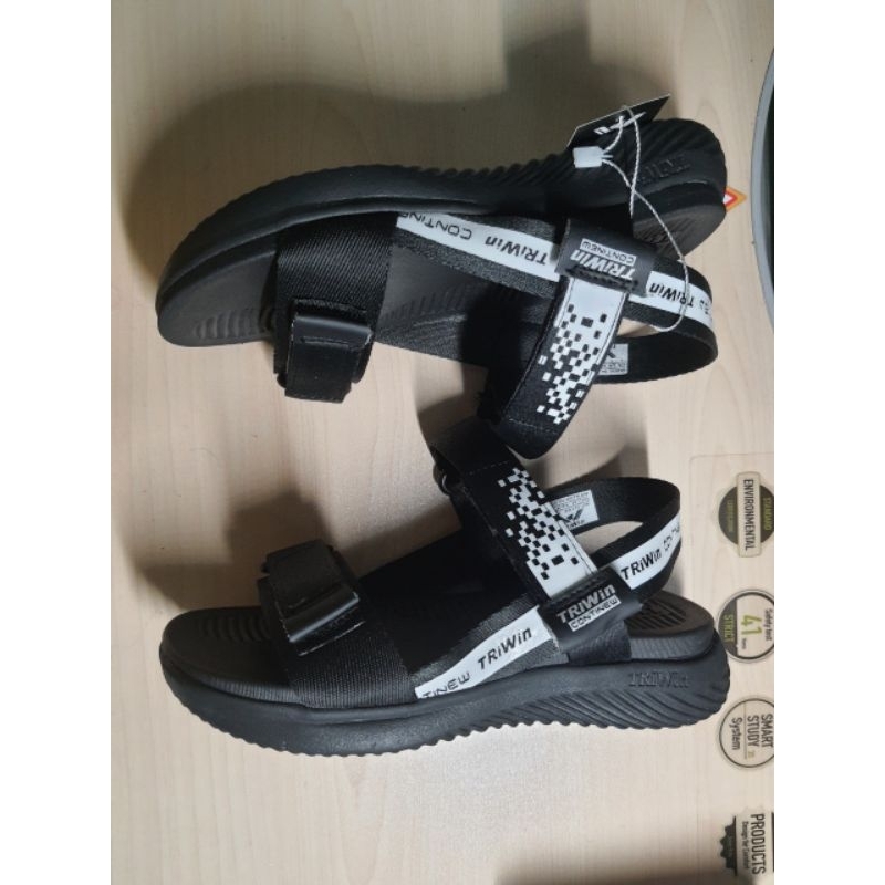 Sandal TRiWin đế nhẹ Chính hãng bền đẹp