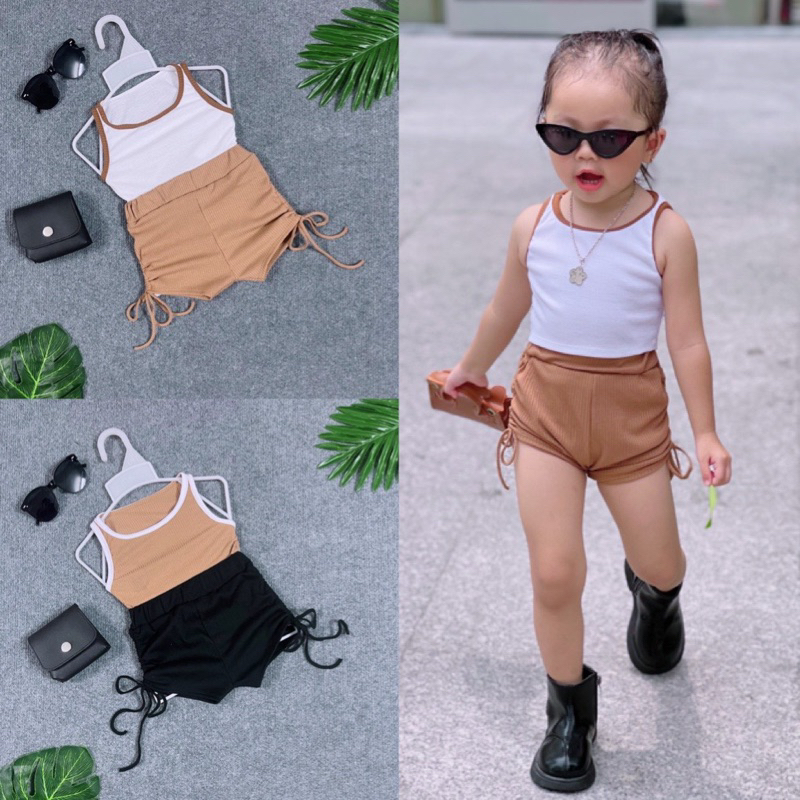 Set Áo Thun Hoa Phối Quần Đùi Rút Dây Năng Động Cho Bé Gái