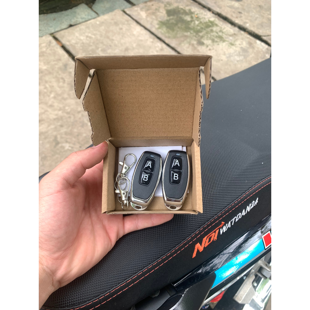 - Khóa Chống Trộm Mở và Tắt xe máy từ xa cho xe SIRIUS - remote bằng kim loại khoảng cách lên đến 200m .