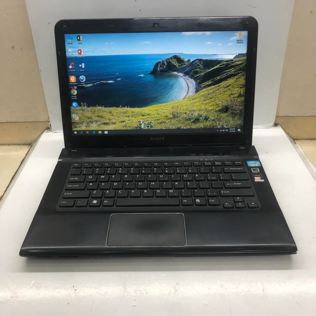 Máy Laptop Sony Vaio SVE-14114FXB Intel Core i3-3120M, 4gb ram, 120gb ssd, Vga Intel HD Graphics 400