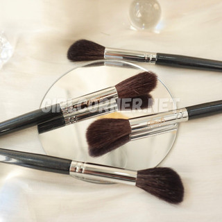 Cọ highlight rũ xéo feather b 93