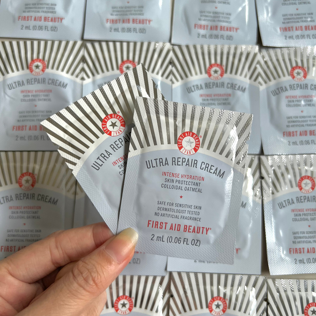 Kem dưỡng First aid Beauty ultra repair cream intense hydration