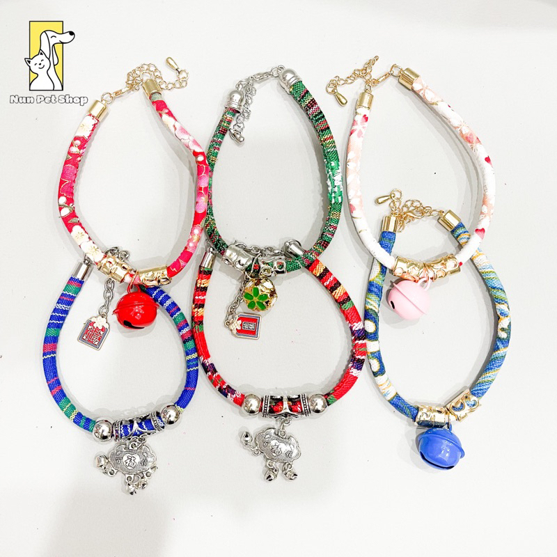 Vòng cổ thổ cẩm handmade kèm chuông cho chó mèo