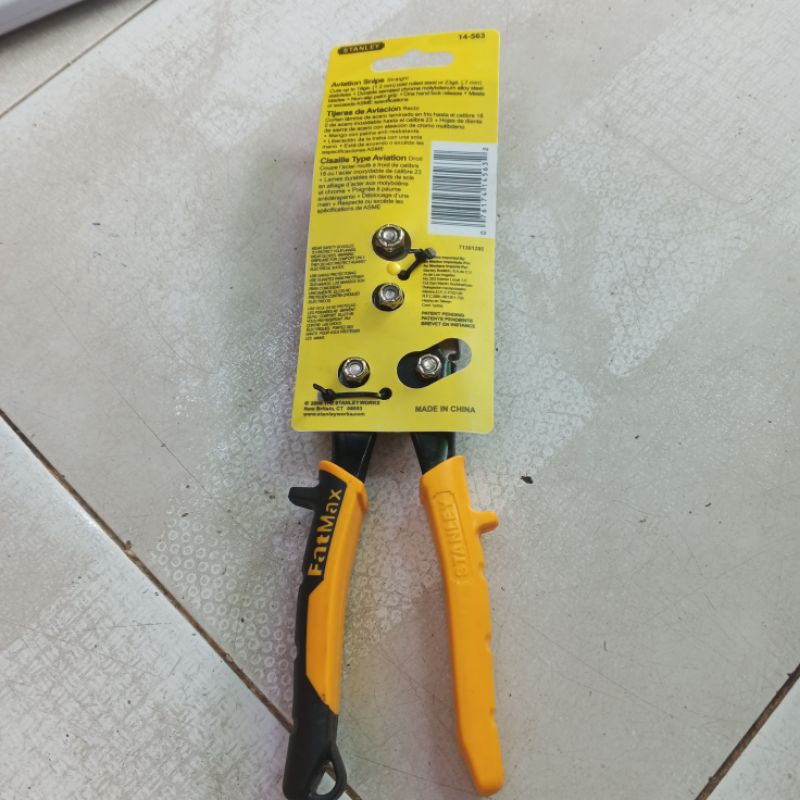 Kéo cắt tôn STANLEY cắt khung xương trần thả, thạch cao