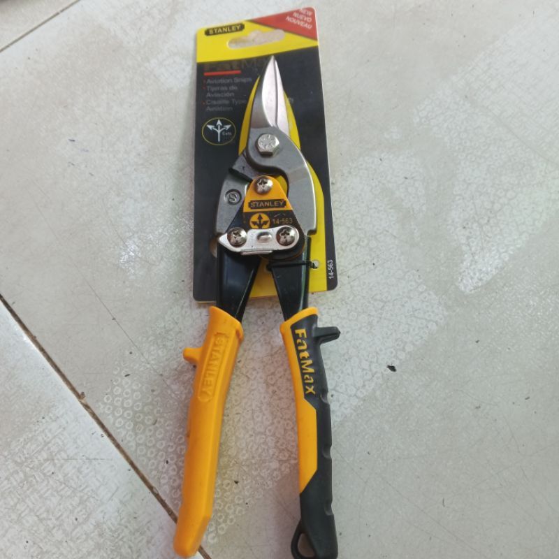 Kéo cắt tôn STANLEY cắt khung xương trần thả, thạch cao