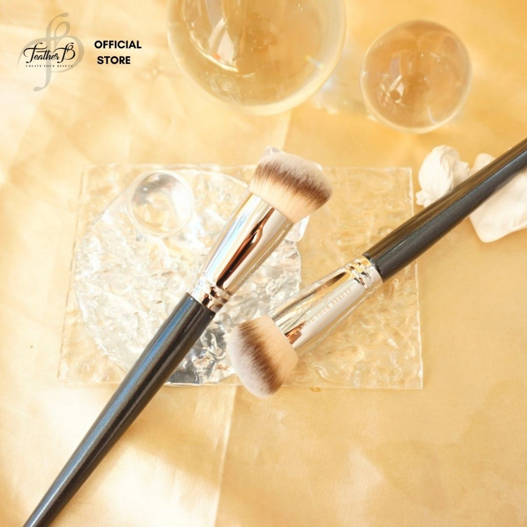 Cọ Nền Feather B 132 Foundation Brush