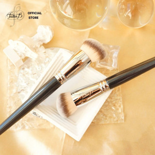 Cọ Nền Feather B 132 Foundation Brush