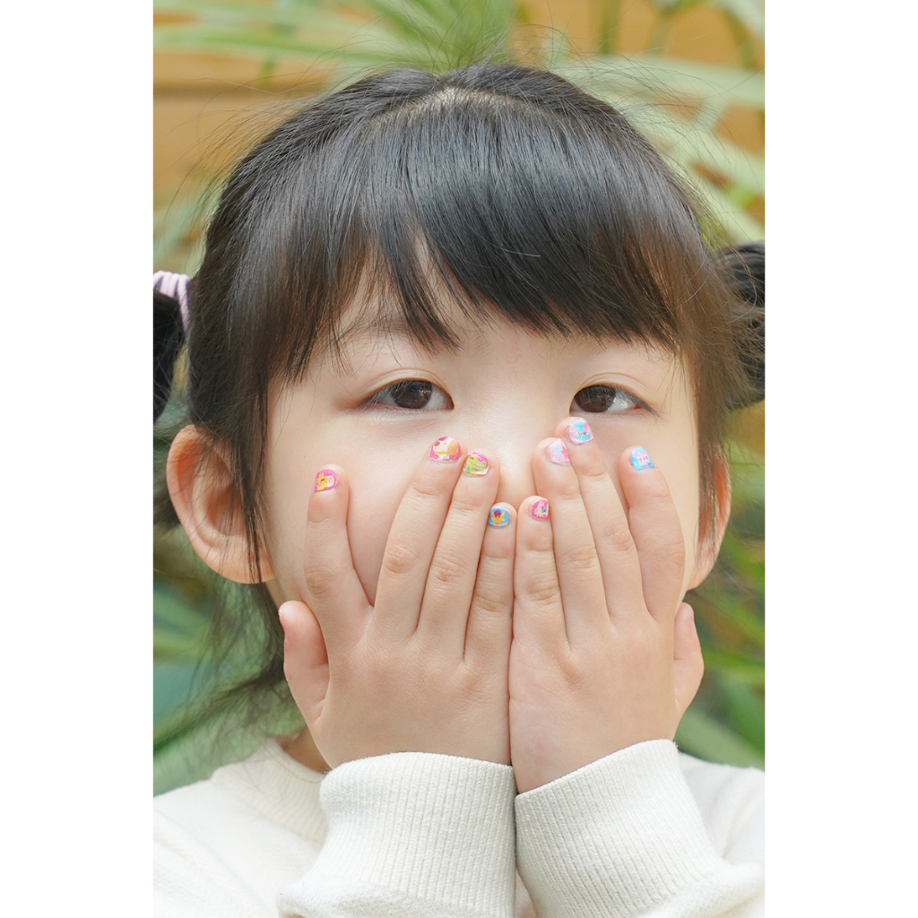 Đồ chơi dán móng tạm thời Nail Sticker 786 chiếc nhiều kích cỡ size hãng TOI cho bé từ 4 tuổi