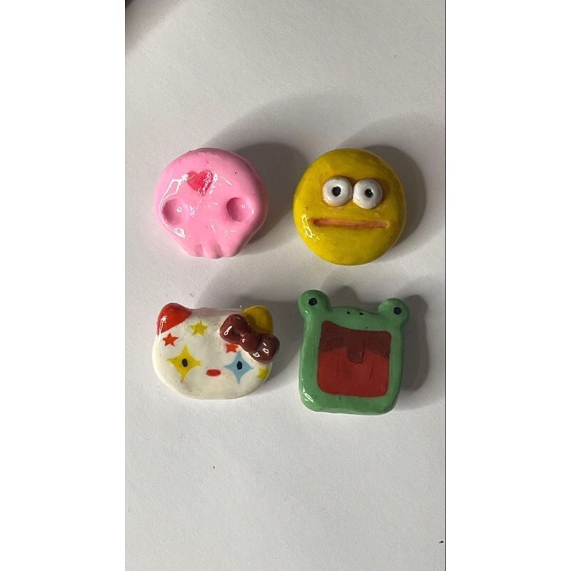 Ghim cày áo đất sét ngẫu nhiên siêu cute luôn cày túi cày đâu cũng được