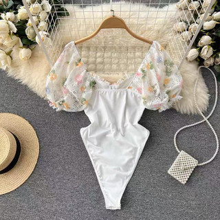 BIKINI MỘT MẢNH HOA