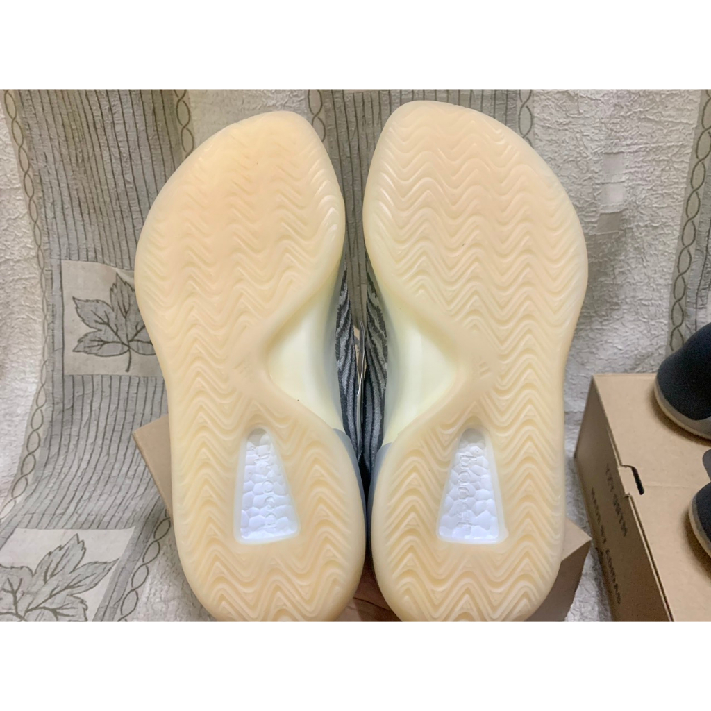 Giày yeezy QNTM bản TRUNG NEW FULLBOX
