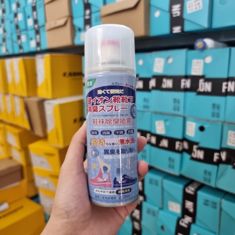 Chai Xịt Khử mùi giày dép Công nghệ Nano bạc 260ml 2 mùi hương