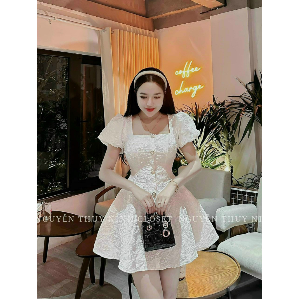 Đầm thời trang nữ mặc đi chơi chất gấm có mút ngực đính NÚT cổ vuông tay ngắn váy xoè 2 màu dễ thương