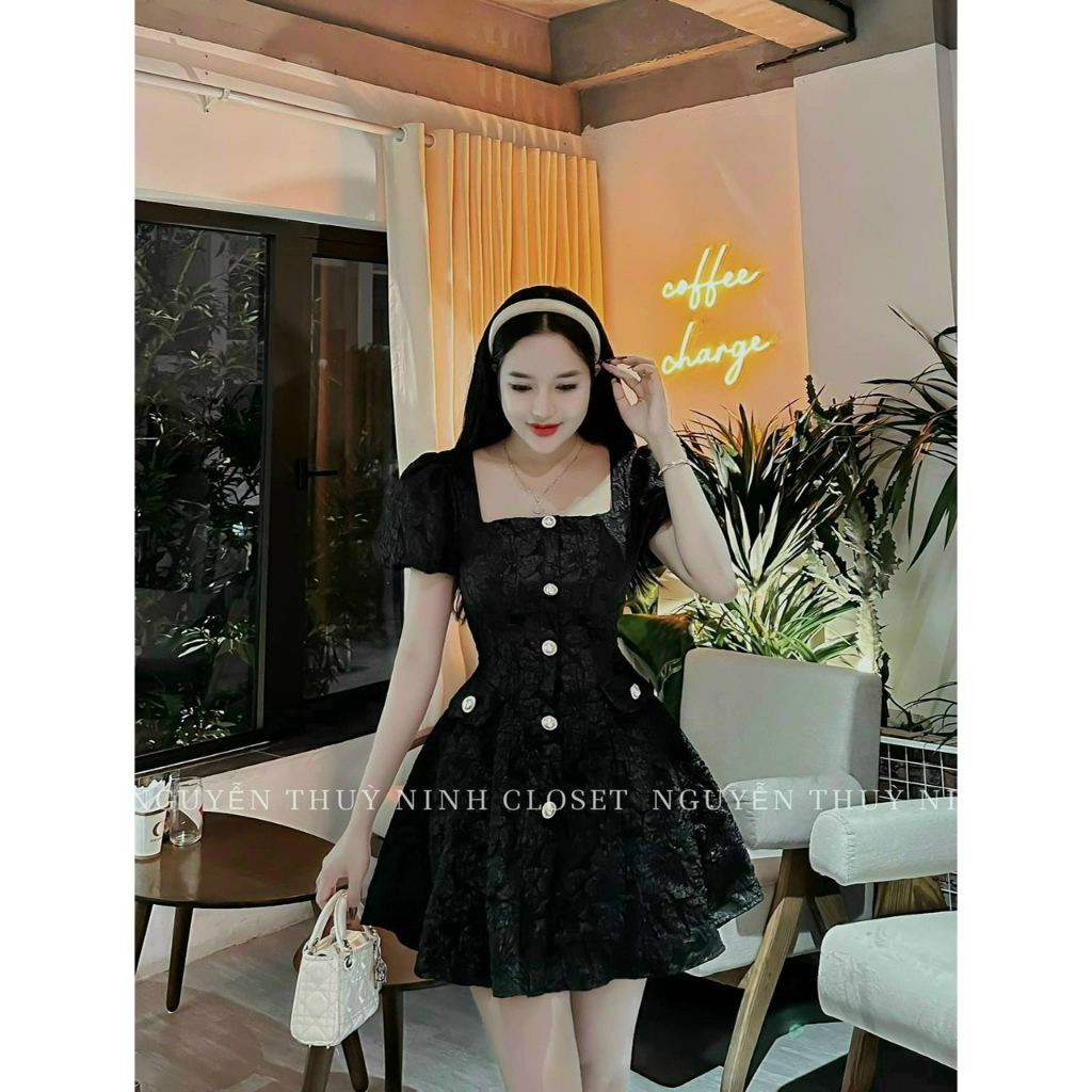 Đầm thời trang nữ mặc đi chơi chất gấm có mút ngực đính NÚT cổ vuông tay ngắn váy xoè 2 màu dễ thương