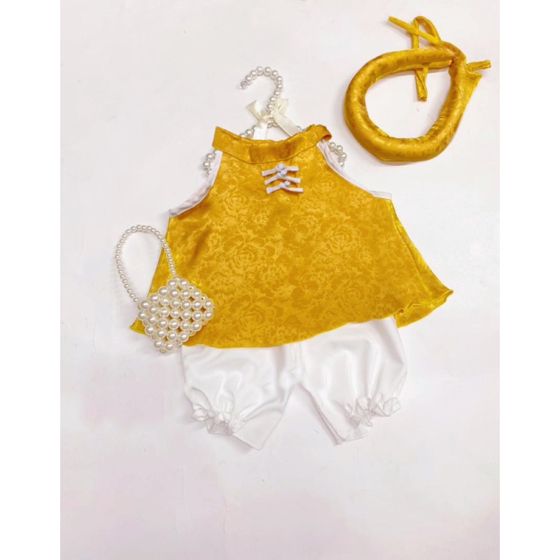 Set Yếm Gấm Lụa Kèm Mấn Xinh Cho Bé Gái