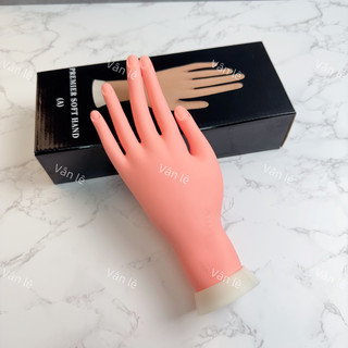 Bàn tay giả làm nail silicon