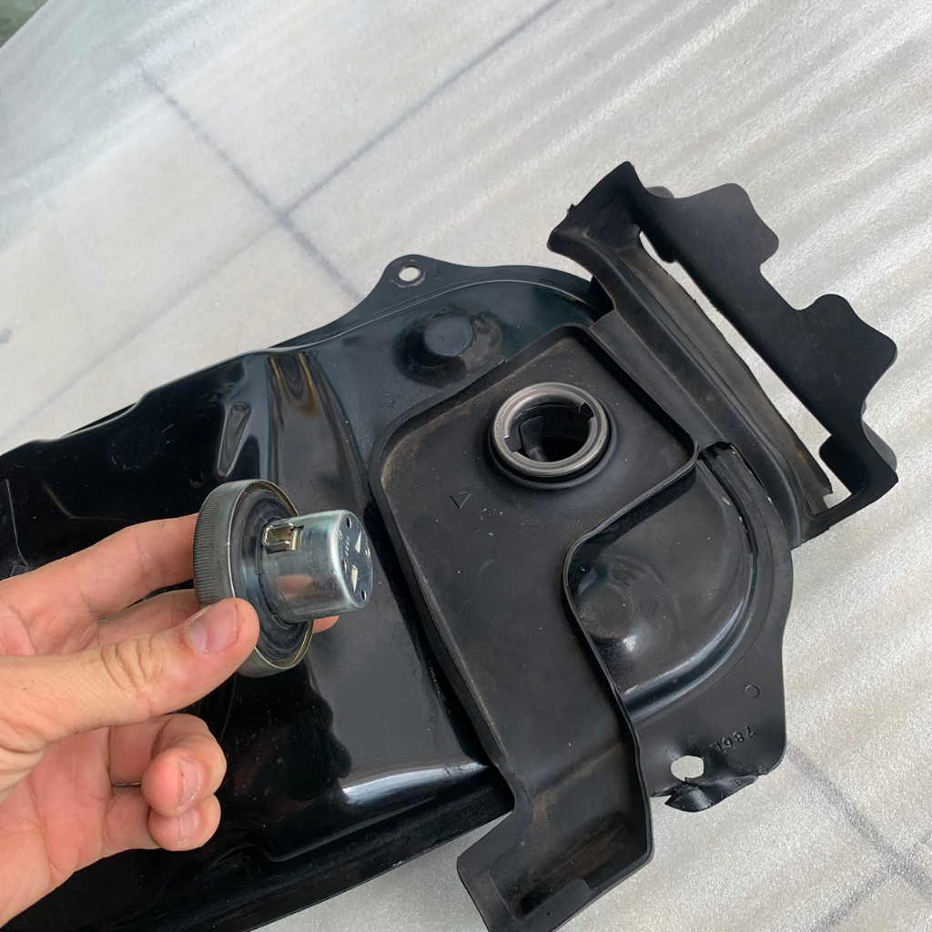 Bình xăng WINNER X V2 2021 Honda  còn mới