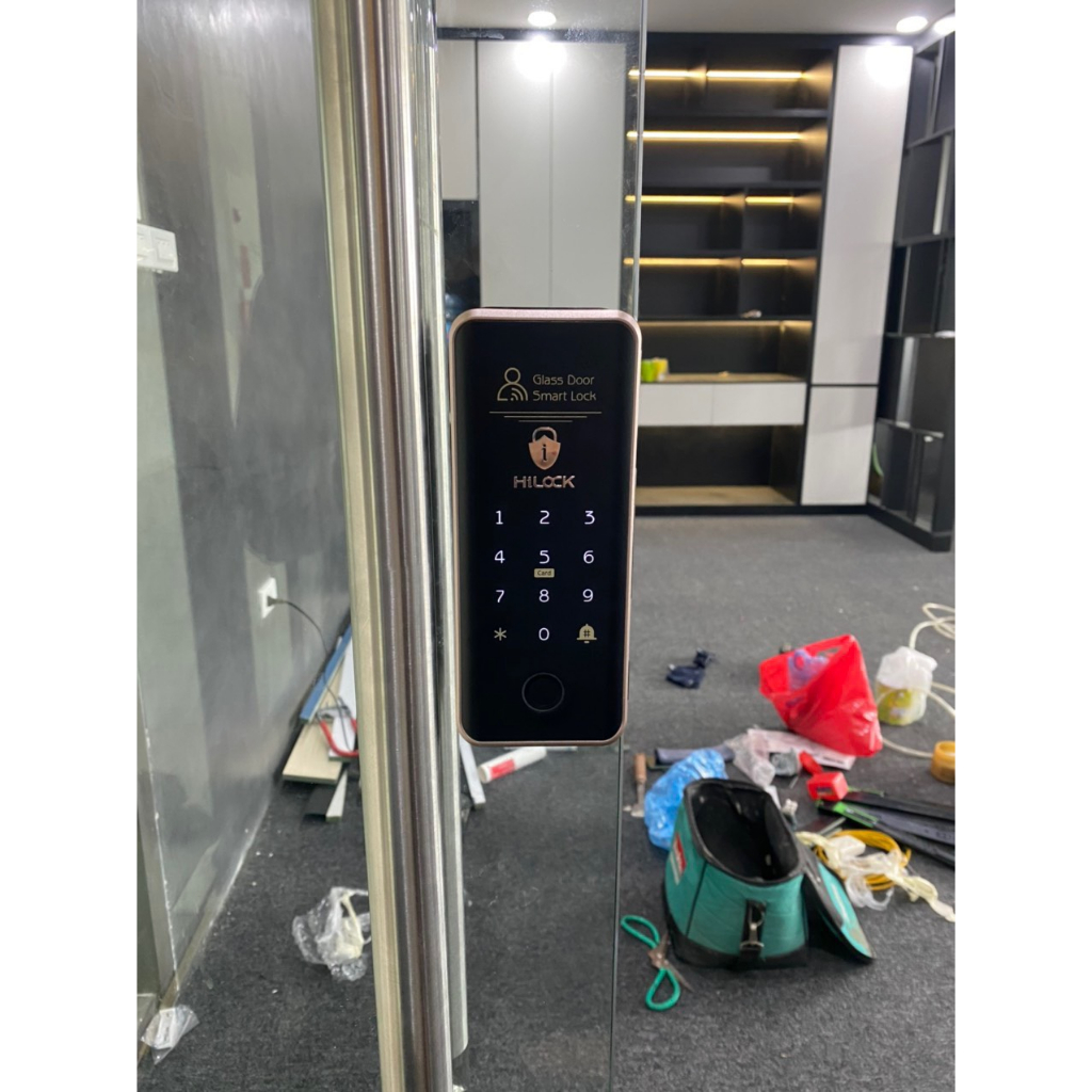 Khóa cửa vân tay thông minh cửa kính cường lực CL09 thông minh App Ttlock vân tay, mật mã và thẻ từ.