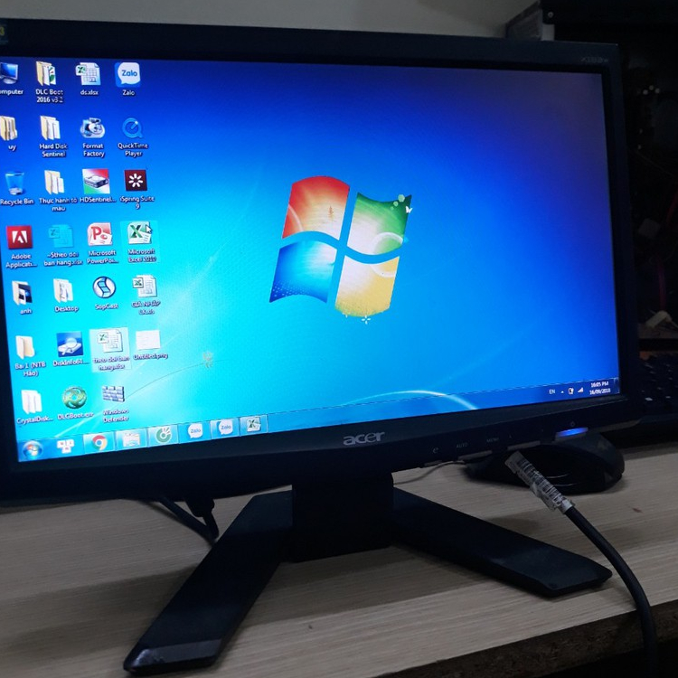 Màn hình máy tính 15in; 15.6in wide led thanh lý văn phòng